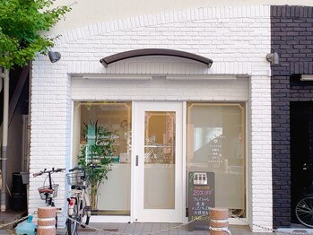 プライベートエステティックサロン クール(Coeur)/駅近の真っ白な外観を目印に♪