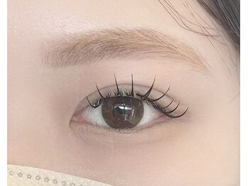 アイ ネイル スキン リリー(EYE NAIL SKIN Lily)/