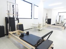 アイユー 光の森店(iU)/スタジオ