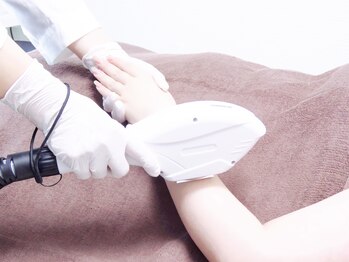 ジーワックス(G WAX)/全身脱毛3 《男性限定》