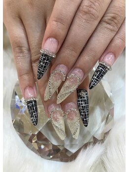 エスフィーネイルサロン ブリーユ(Esfy nailsalon Brille)/ツイードとキラキラハートネイル