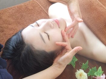 ホグシ ヒロオ(HOGUSHI HIRO-O)の写真/コラーゲンパック付き★本場韓国コルギ40分＋毛穴ケア20分がセットのメニュー！肌荒れにお悩みの方も◎
