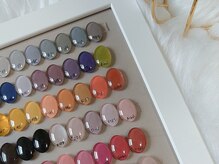 シンプルな中にも個性の光るお色をご用意しております！