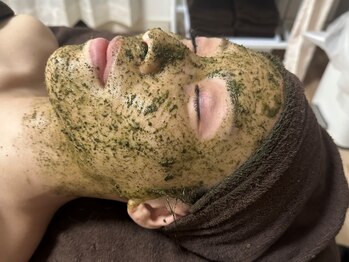 セルヴィノバ(CELL VI NOVA)の写真/ニキビケア・毛穴改善の実績多数◆《REVIハーブピーリング取扱店》ポツポツ毛穴・頑固な黒ずみ毛穴に◎