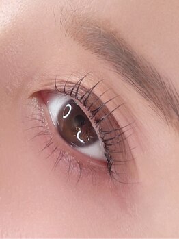 アンフルール(An Fleur)の写真/【まるでマスカラを塗ったような仕上がりに♪】高濃度美容液＋黒艶カラーTr付きで、お目元の印象UP◎