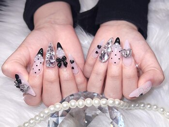 レヴィア(Revia)/ガーリーネイル