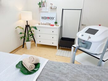 ナナイロサロン ニコリー(NaNairo nicolly)/《脱毛ルーム》