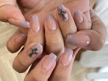 ミラージュネイル(Mirage Nail)/カラグラデ＋パーツ