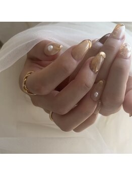 肌馴染みベージュ