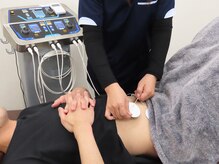 アクア治療院 伏古/EMSで整体後、引き締めて仕上げ