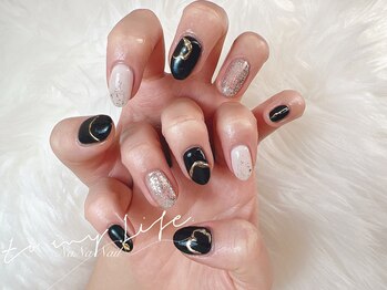 ナナネイル(NaNa Nail)/