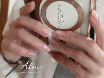 アラン 浦和店(Alan)の写真/【大人可愛い×上品】オフィスでも浮かない洗練されたシンプルデザイン♪定額あり◎指先から日常に彩りを。
