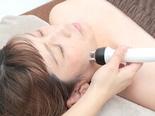 凪空はりきゅう院【美容鍼/鍼灸/小顔/マッサージ/マタニティ/産後】の雰囲気(美容機器×鍼で効果アップ。深層部へアプローチし理想の小顔へ。)