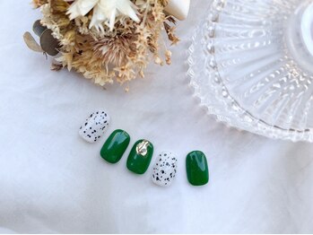 グリーンダルメシアンネイル