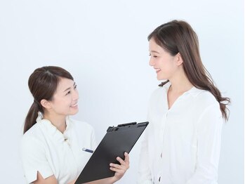ロココ 表参道店(Rococo)の写真/バストの垂れ・離れ胸等バスト悩みに1人1人に合ったお手入れをご提案!独自のバストアップ法でハリ・弾力UP!