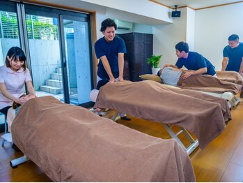 アイラッシュサロンドーリー アンド キキビューティーネイルサロン 札幌店の写真/"友達/カップル/ご家族"ペア来店◎凄腕整体師が1人1人の悩みに合わせて施術します[初回整体60分1人￥3300]
