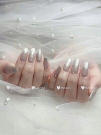 ラメグラデーションでデザイン