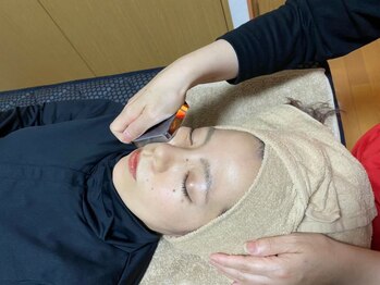 ヨサパークシーズ(YOSAPARK SheZ)/フェイシャルリンパマッサージ