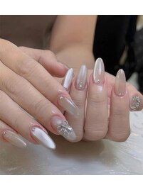 オフィス向けの優しいネイル