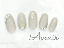 アヴィニール 表参道(Avenir)/ラメ×ストーンのオフィスネイル