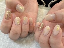 フチュール(futur)/金箔トッピングのオフィスネイル