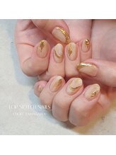 トップノッチネイルズ(TOP NOTCH NAILS)/ゴールドがアクセント　