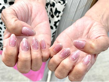 リミー(Rimiy)の写真/大人キレイが得意なサロン★持ち込みOK！シンプルからデザインまで可能☆お好きなデザインをご相談下さい♪