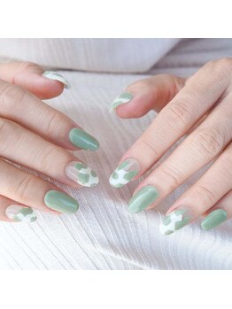 サロンド うるりら 秋田本店(salon de うるりら)/うし