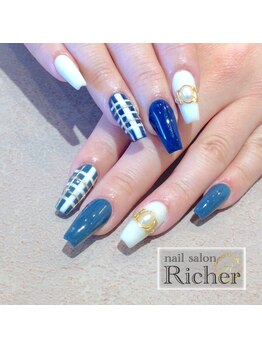 エスフィーネイルサロン リシェル(Esfy nailsalon Richer)/スカルプ4本付け放題