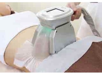 ブランシェ 高岡店 × 椿/話題の【脂肪冷却痩身】