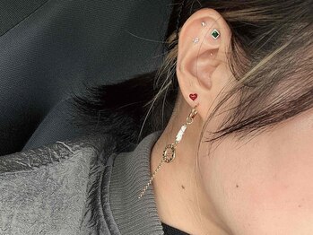 グリッタープラス(glitter plus)/耳つぼジュエリー