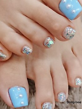 シンプリー 西荻窪店(Simpliee)の写真/足元から華やかに！ハンドネイルが出来ない方にも◎ふとした時に見えるフットネイルで気分UP♪