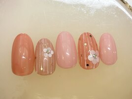 ストライプ×フラワーネイル