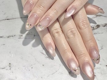 ネイルサロン ブリオン(Nail Salon Bullion)の写真/爪に優しいフィルイン施術導入店!オフィス向けの大人可愛いデザイン~流行りの韓国・ワンホンネイルまで有♪