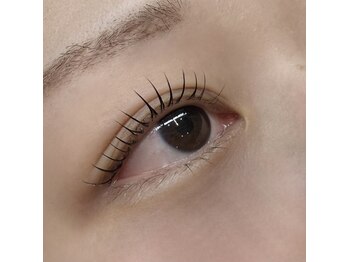 アトリエバンビ(atelier Bambi)/まつげパーマ・ラッシュリフト＊