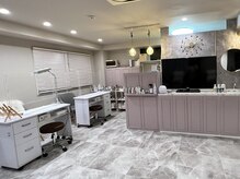 オーナーこだわりの空間で可愛い爪を作り上げます！