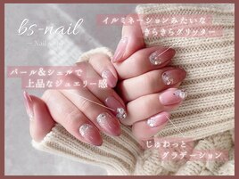 【キラキラ大人上品ネイル】