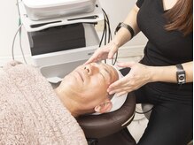 エステティックス ナインワンワン 横浜(Esthetics911) /フェイシャルで耳ツボも施術