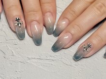 キャミ ネイル(CAMMY NAIL)/クロムパーツがかわいい