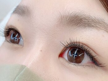 プリル ネイルアンドアイラッシュ 御幸ヶ原店(Puril NAIL&EYELASHES)の写真/「なりたい自分を叶える」似合わせデザインをご提案♪ナチュラルな仕上がりで、どんな場でも映える目元へ！