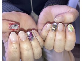 ワンカラー×個性派アート