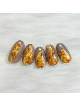 キュント(Qun’t)/筆跡べっ甲ネイル