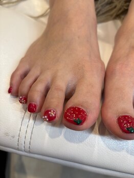 エーナイン イオン秋田中央店/いちごネイル