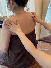 ナオフクオカ ヒーリングフォースエヌ(NaoFukuoka/healingforceN)/施術前後で歪みをチェック