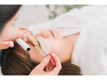 モバード(MOVADO)の写真/【堺東の大人女性にオススメのまつげパーマ専門サロン♪】