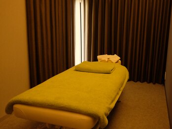 エスブーケ(S-Bouquet)/シンプルで落ち着いた半個室