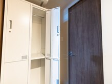 ユアーズ 京都 四条大宮(YOURS)の雰囲気（更衣室・ロッカー完備/お出かけついでにもご利用いただけます◎）