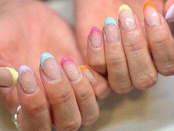 カラフルフレンチネイル