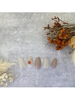 ネイル バズ(NAIL BUZZ)/初回ソフトジェルオフ込6800円