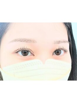 ナチュラル上品な目元にしたい